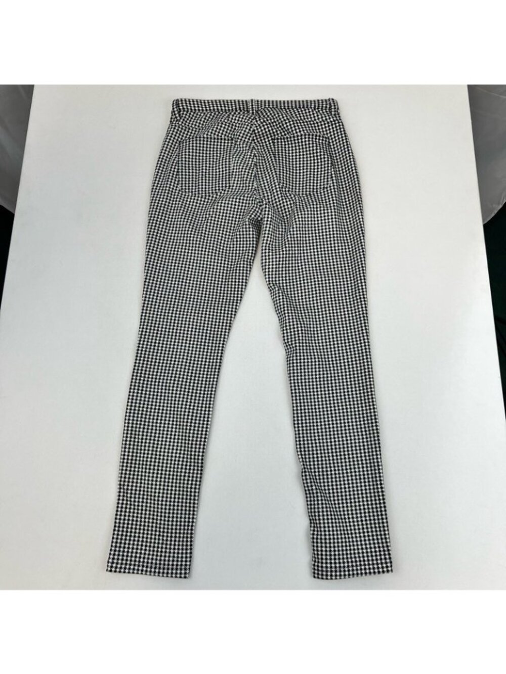 Uniqlo Womens Cropped Pants Black White Houndstooth Cuffed Pockets L Junior - Picture 9 of 11